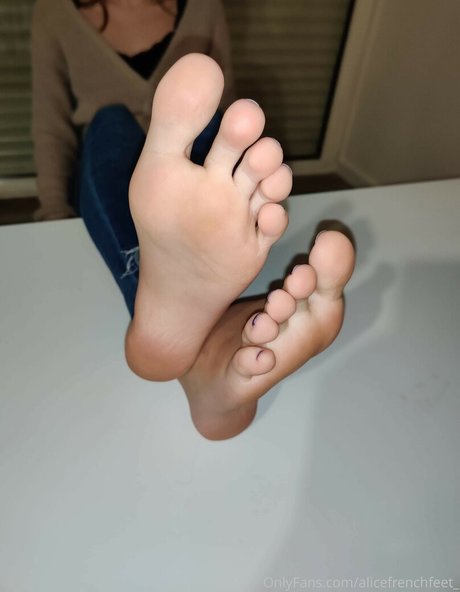 Alicefrenchfeet