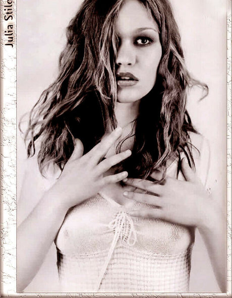 Julia Stiles
