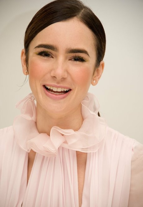 Lily Collins