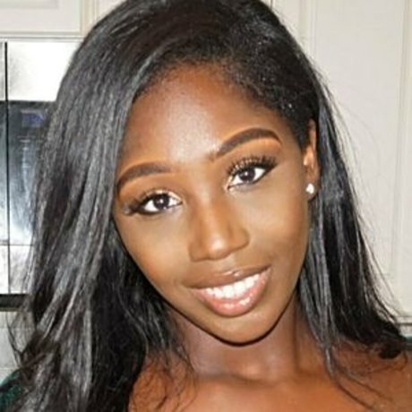 Therealellietheempress