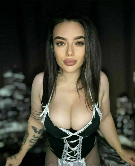 Angelahot21