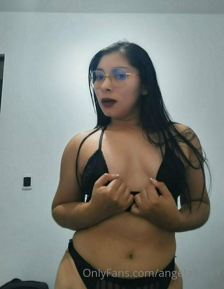 Angelahot21
