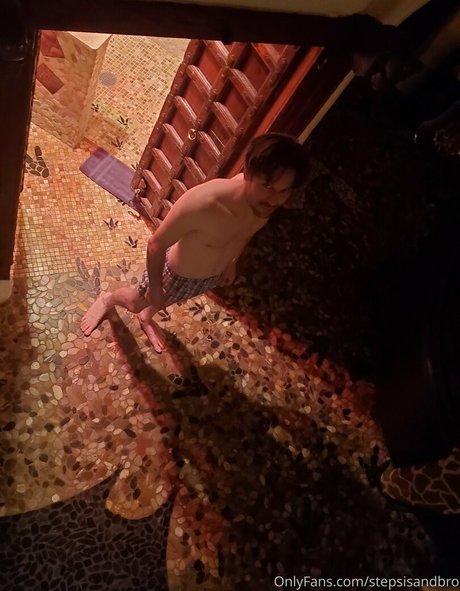 Stepsisterandbrother