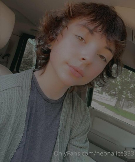Neonalice333