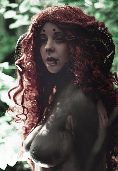 Secondhorizoncosplay