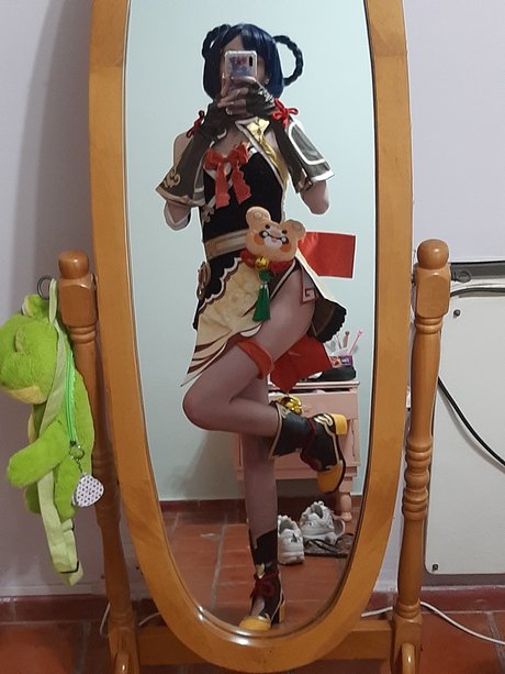 Kiki Glitter Cosplay