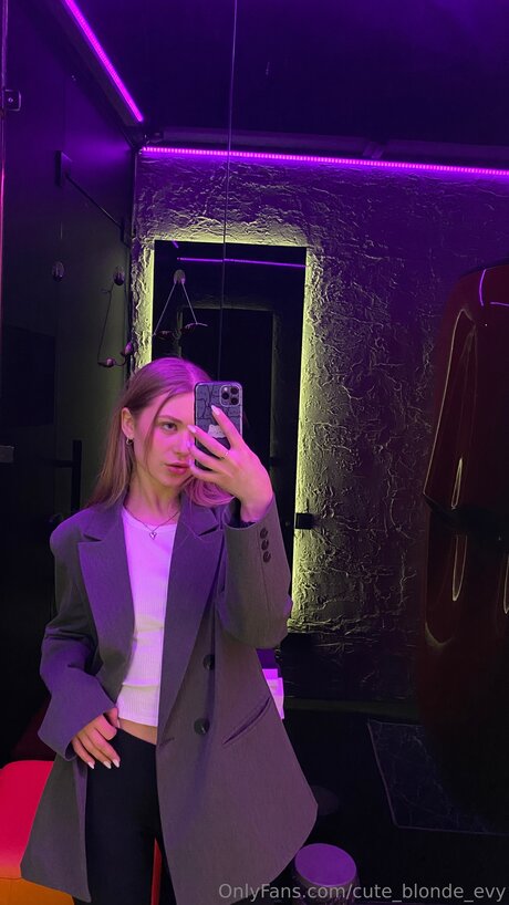 Cute Blonde Evy