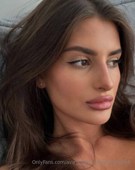 Ava Muscle Mommytsfree