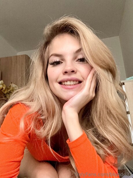 Blonde37