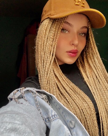 Lourdesazu  nude leaked OnlyFans photo