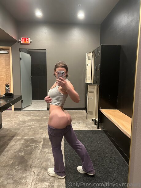 Tinygympawg