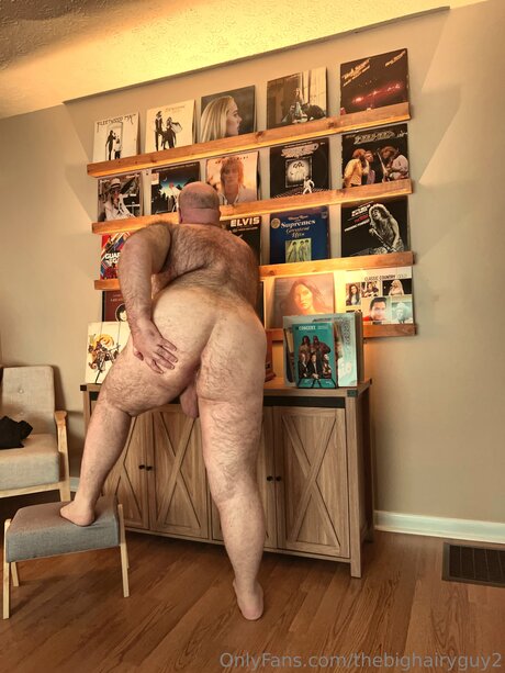 Thebighairyguy2