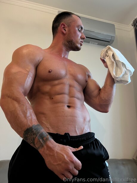Danielfitxxlfree  nude leaked OnlyFans photo