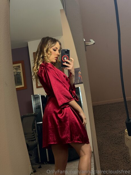 Annaclairecloudsfree  nude leaked OnlyFans photo