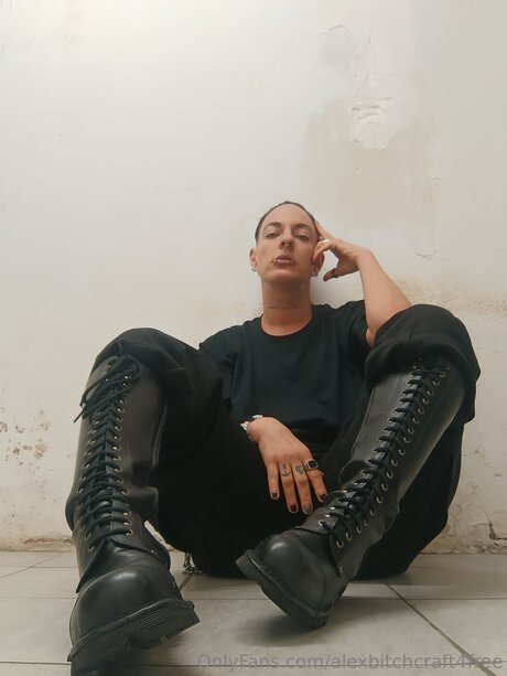 Alexbitchcraft4free