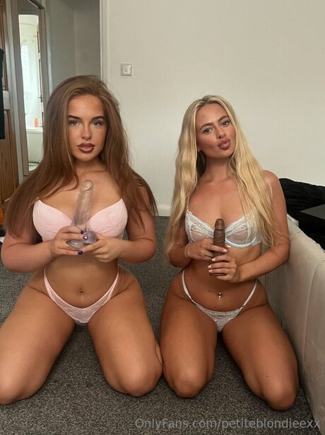 Petiteblondieexx