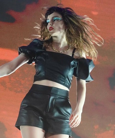 Lauren Mayberry