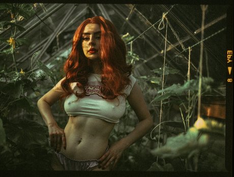 Cherrievelvet Cherrie