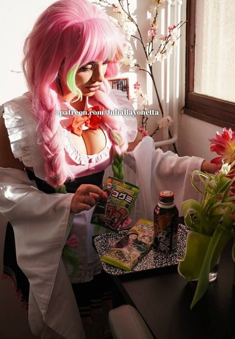 Julia Bayonetta
