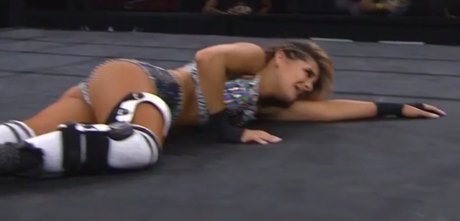 Dakota Kai