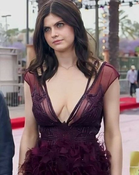 Alexandra Daddario