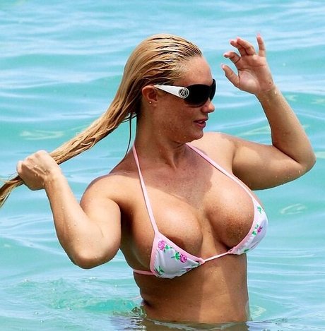 Nicole Coco Austin