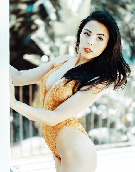 Anna Akana