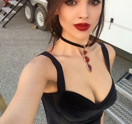 Eiza Gonzalez