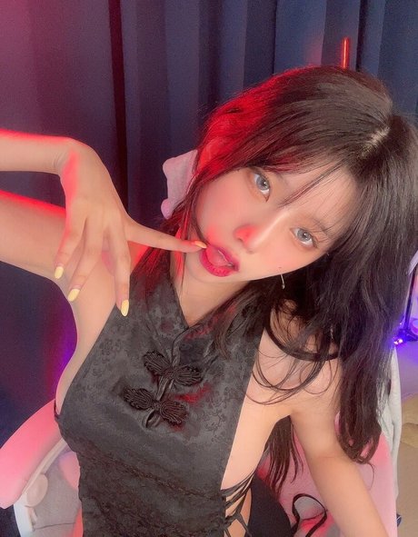 We8136  nude leaked OnlyFans photo