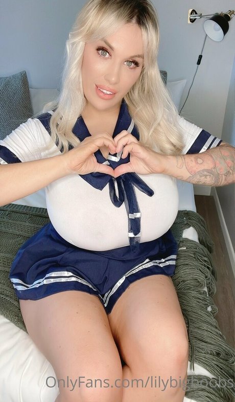 Lilybigboobs