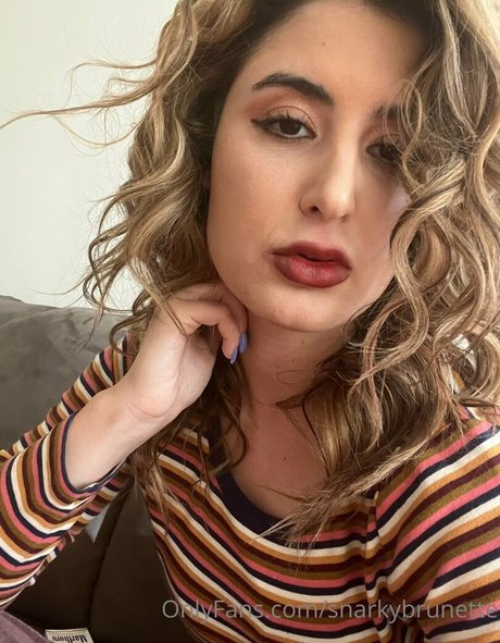 Snarkybrunette