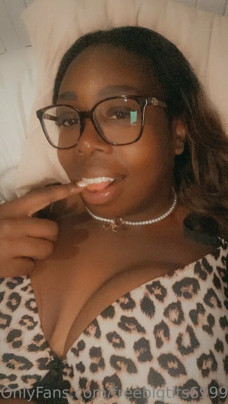 Freebigtits6999