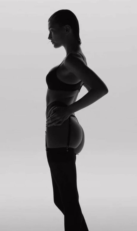 Hailey Baldwin Bieber