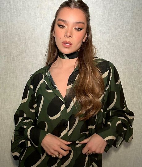 Hailee Steinfeld