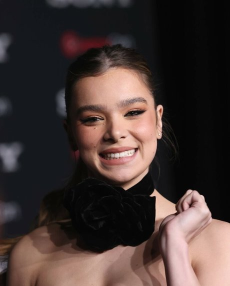 Hailee Steinfeld