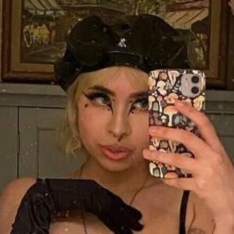 Nicole Nikki Carreon