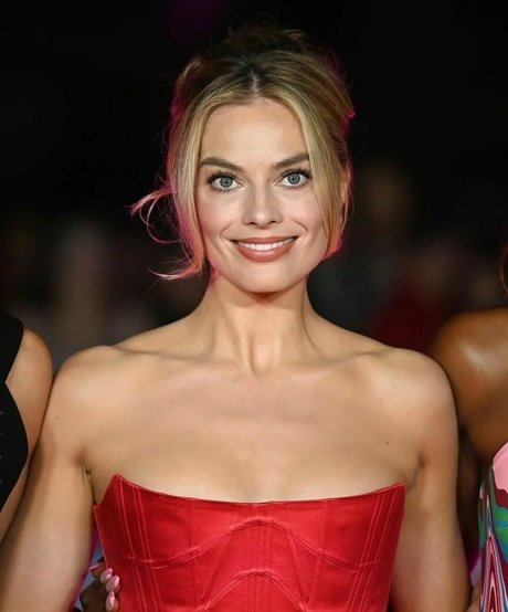 Margot Robbie