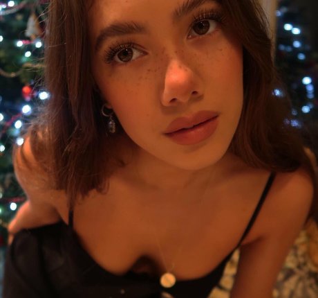 Saoirse Alicia Behzadi