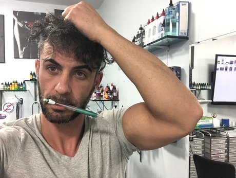 Traveling Tattoo Artist