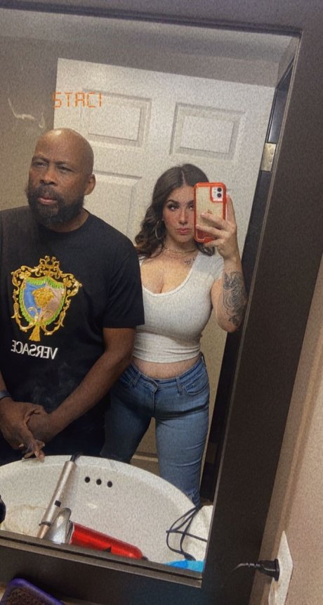 Anastacia Ampamp The Mature Bull