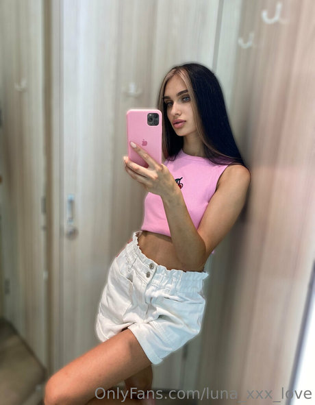 Lunaxxxlove