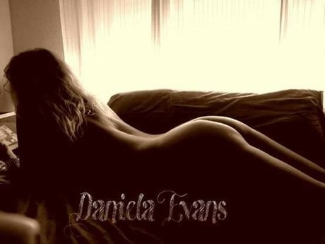 Daniela Evans
