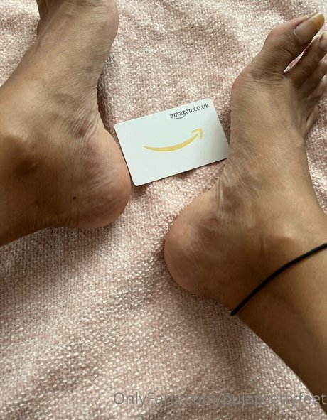Pujaprettyfeet