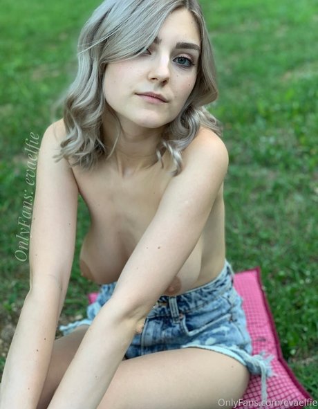 Evaelfie