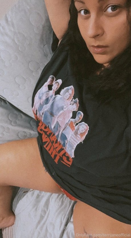 Terrijaneofficial