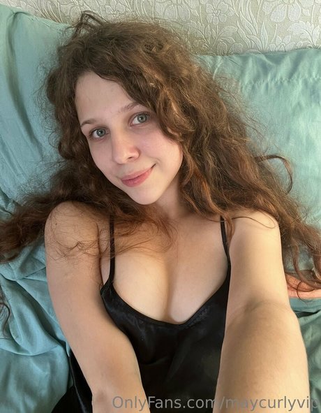 Maycurlyvip