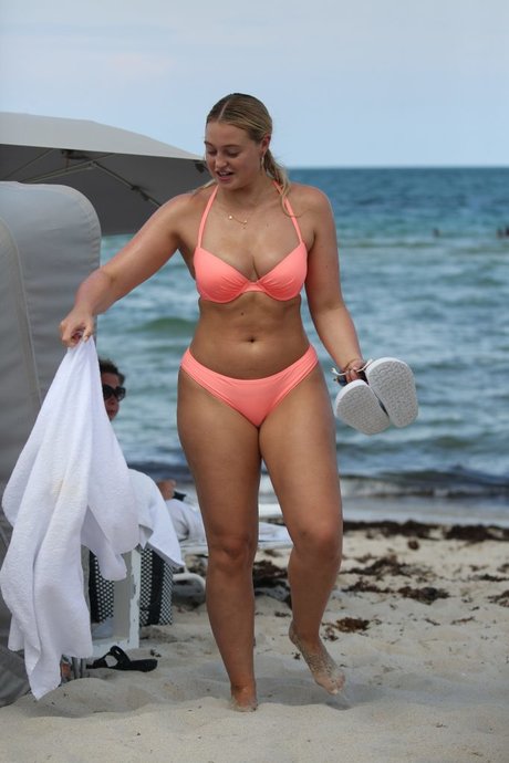 Iskra Lawrence