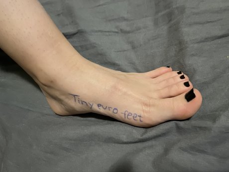 Tiny Euro Feet
