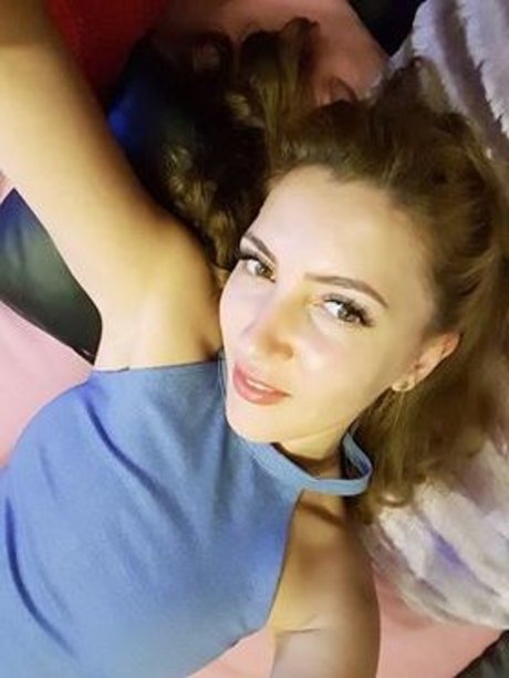 Youraddictivemistress