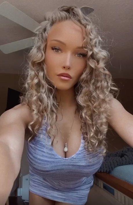 Evie And Ellie Erikson